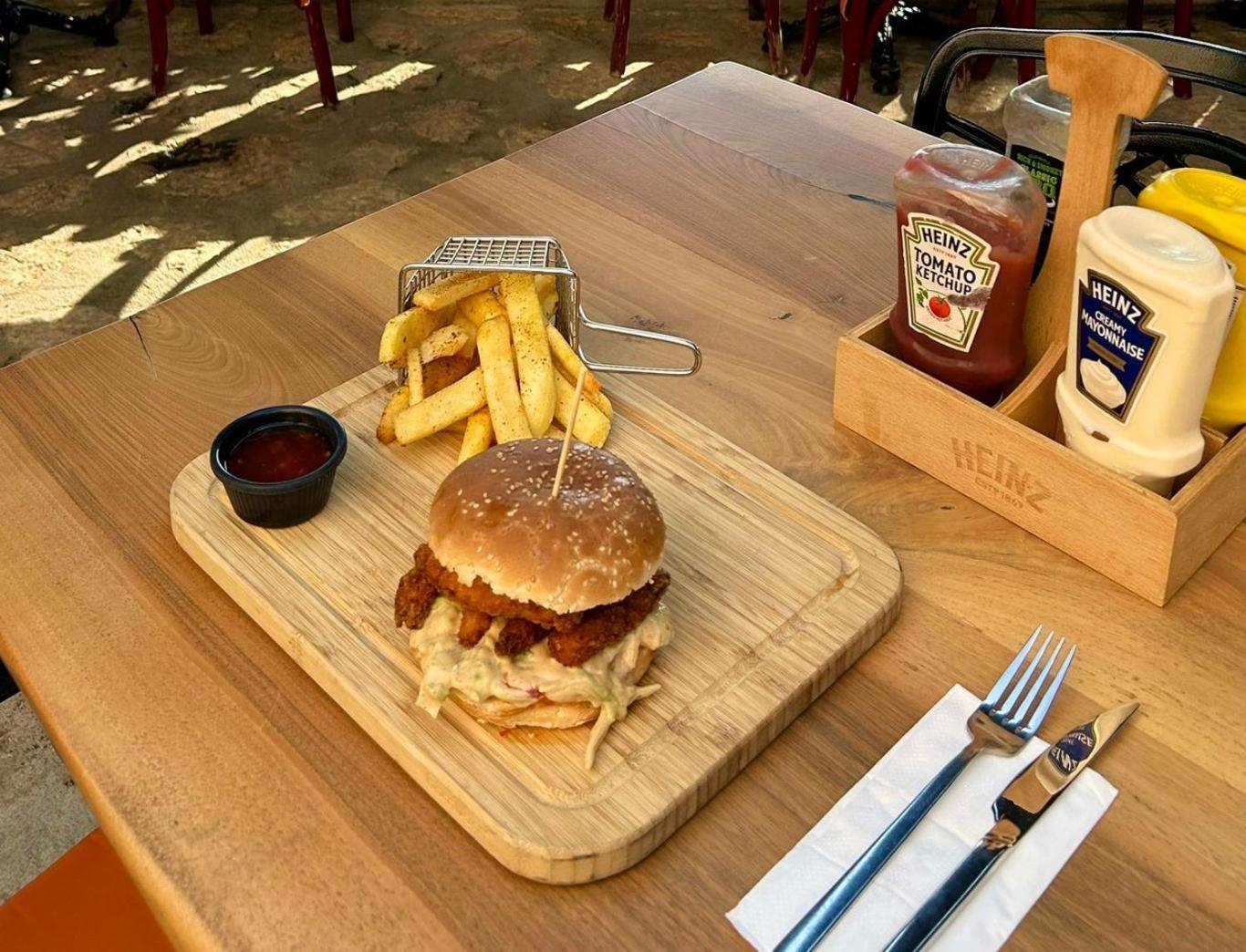 קלקן Pier House Hotel מראה חיצוני תמונה